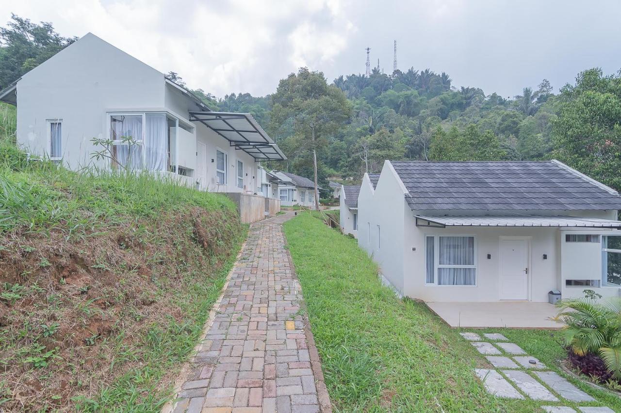 Reddoorz Resort Syariah Near D'Castello Ciater Subang Exterior foto
