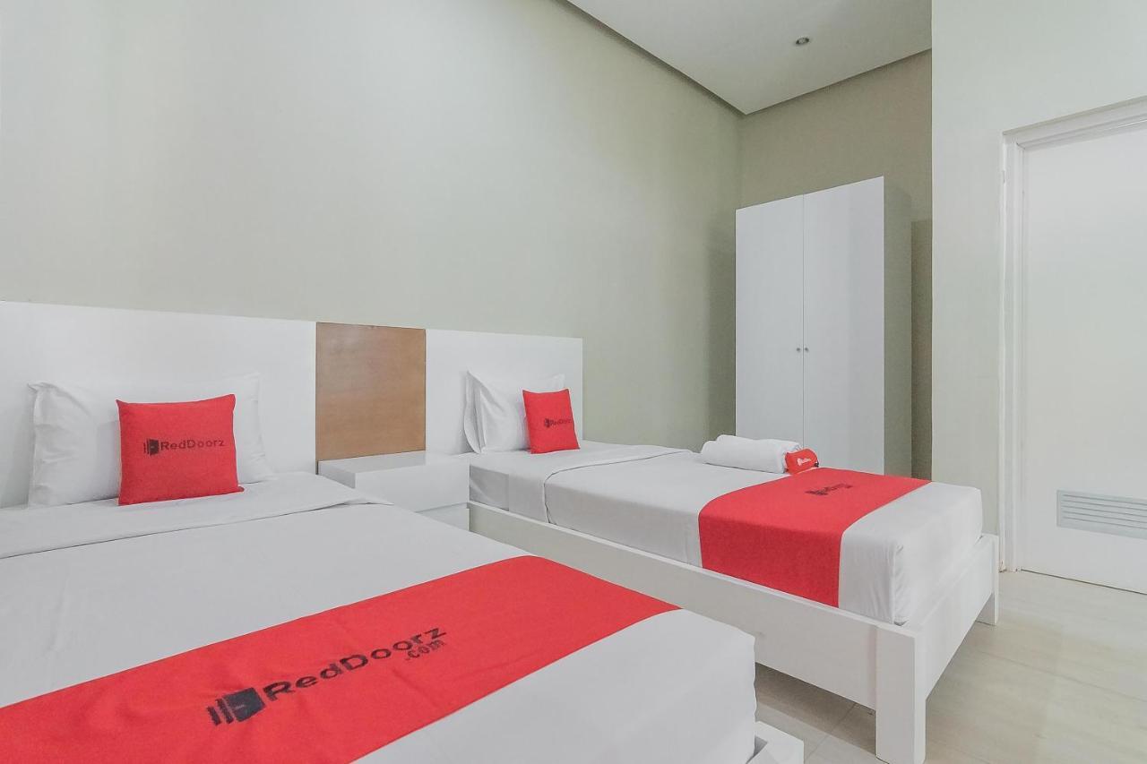 Reddoorz Resort Syariah Near D'Castello Ciater Subang Exterior foto