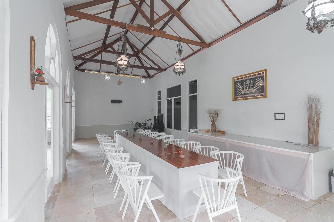 Reddoorz Resort Syariah Near D'Castello Ciater Subang Exterior foto