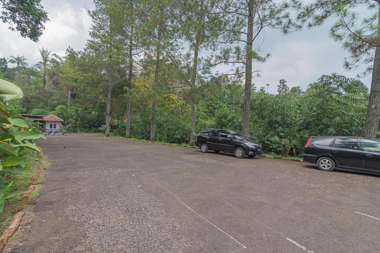 Reddoorz Resort Syariah Near D'Castello Ciater Subang Exterior foto