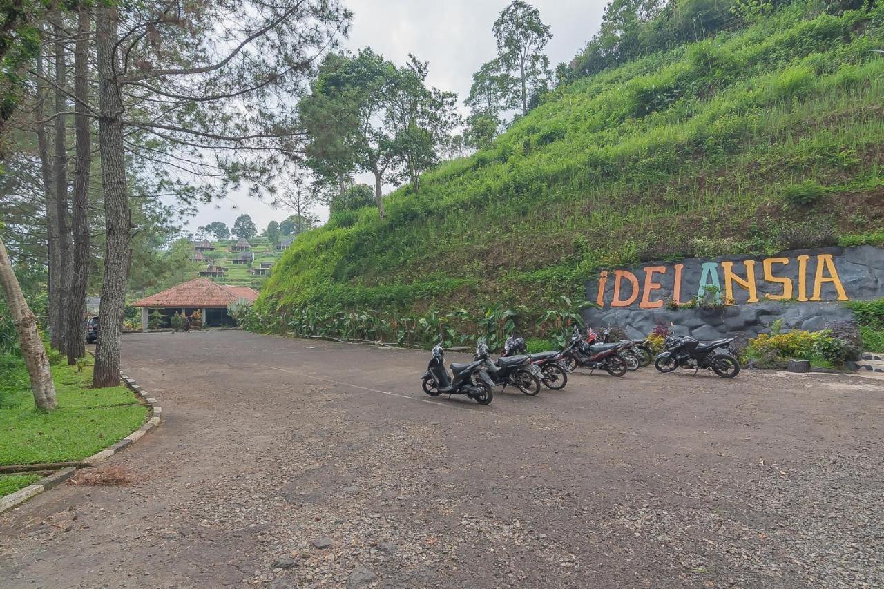 Reddoorz Resort Syariah Near D'Castello Ciater Subang Exterior foto